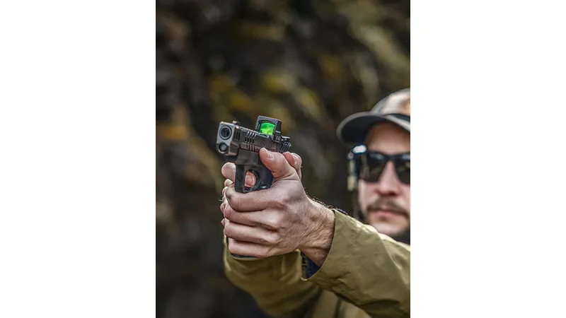 vtx_defender-ccw_web-resize_dfccw-mgd3__1_